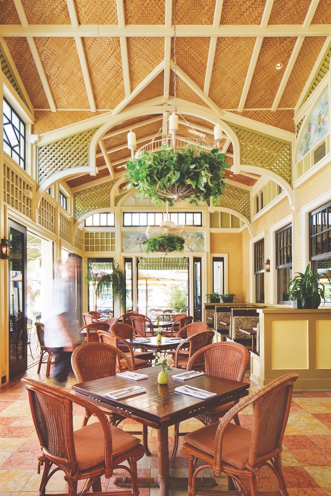 Tommy Bahama Restaurants Epitomize the Island Life – WWD