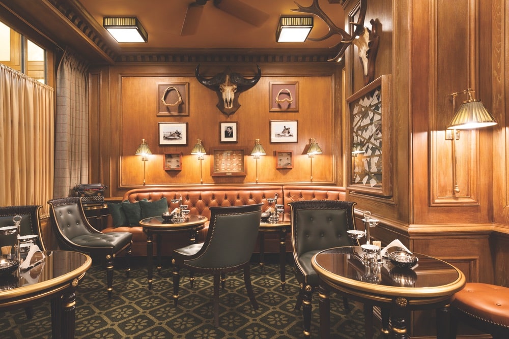 interior of Bar Hemingway in the famed Hôtel Ritz Paris.