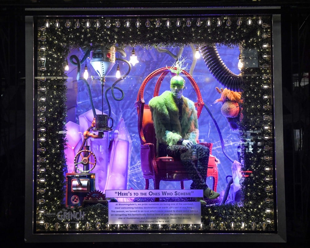 Habitually Chic® » Bergdorf Goodman Holiday Windows 2018