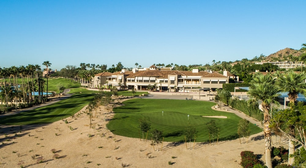 The Phoenician Golf Club’s recent renovations and beautiful resort surroundings make it a great destination for a girls’ trip or couple’s getaway. | Photo courtesy of Luxury Collection