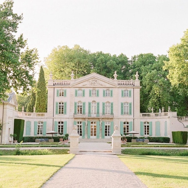 Chateau de Tourreau, Airbnb, Mont Ventoux, Real Housewives of Beverly Hills