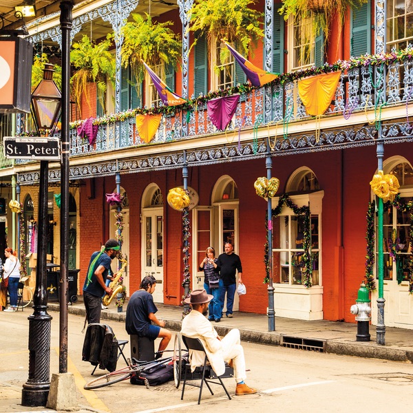 An unidentified local jazz band performs in the New Orleans French Quarter to the delight of visitors and music lovers in town, New Orleans, Bourbon Street, Visit NOLA, Visit New Orleans, Mardi Gras, Fat Tuesday