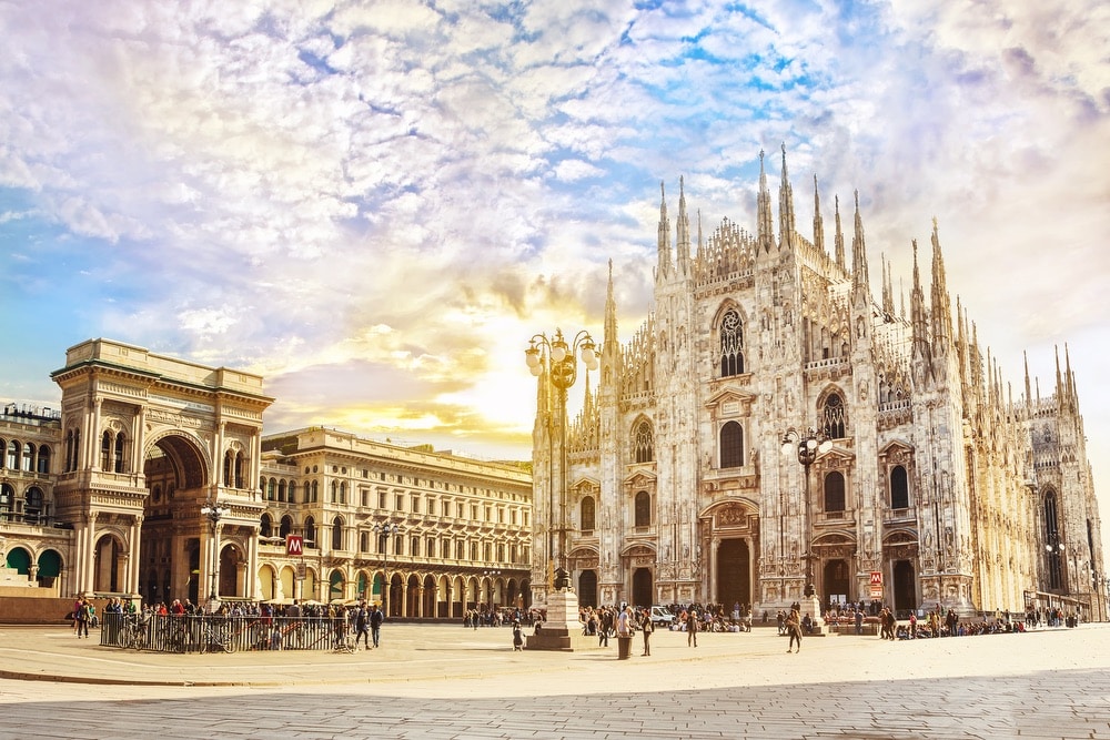VIE magazine blog webcams at famous places Milan Cathedral