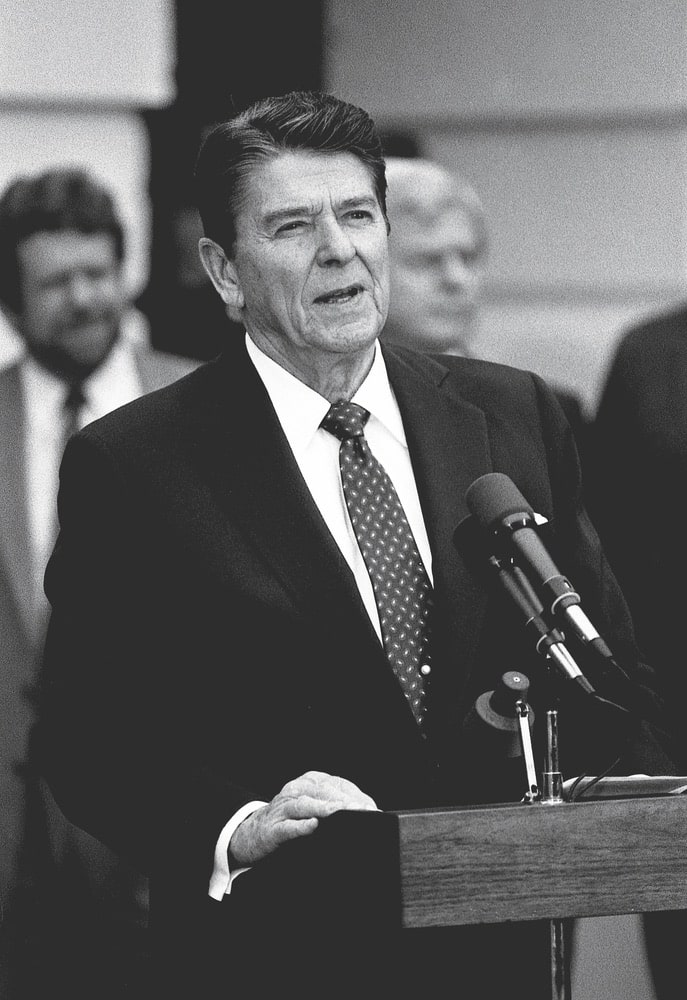 President Ronald Reagan, Douglas Van Howd