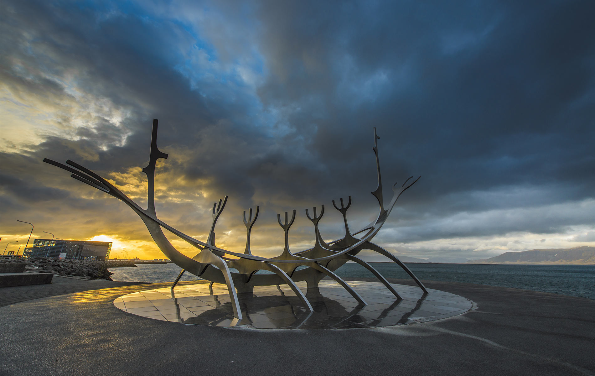Sólfar Sun Sculpture Jón Gunnar Árnason Reykjavik, Iceland