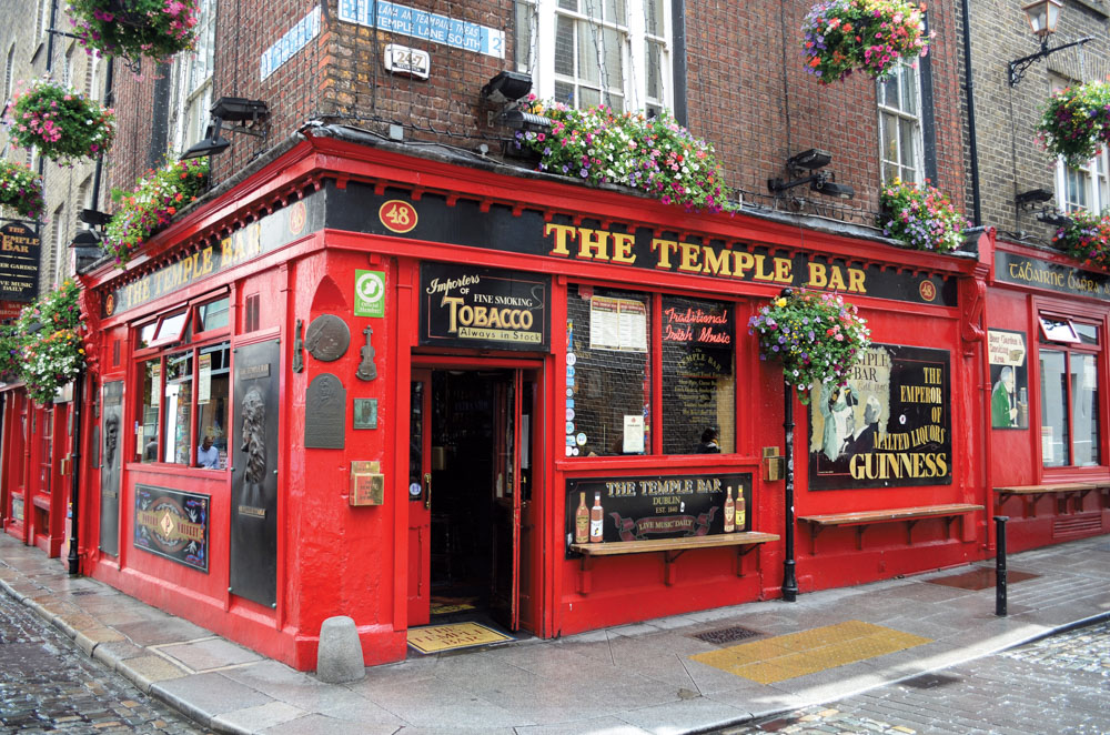 The Temple Bar in Dublin, Ireland 2015 Travel Issue Vie Magazine