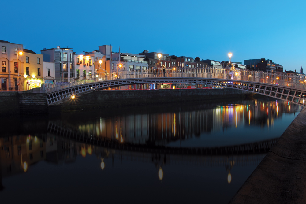 Ha'penny Bridge over River Liffey in Dublin, Ireland