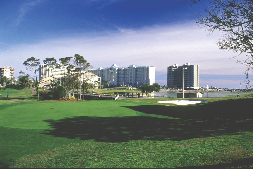 VIE Magazine Northwest Florida Golf Guide Golfing