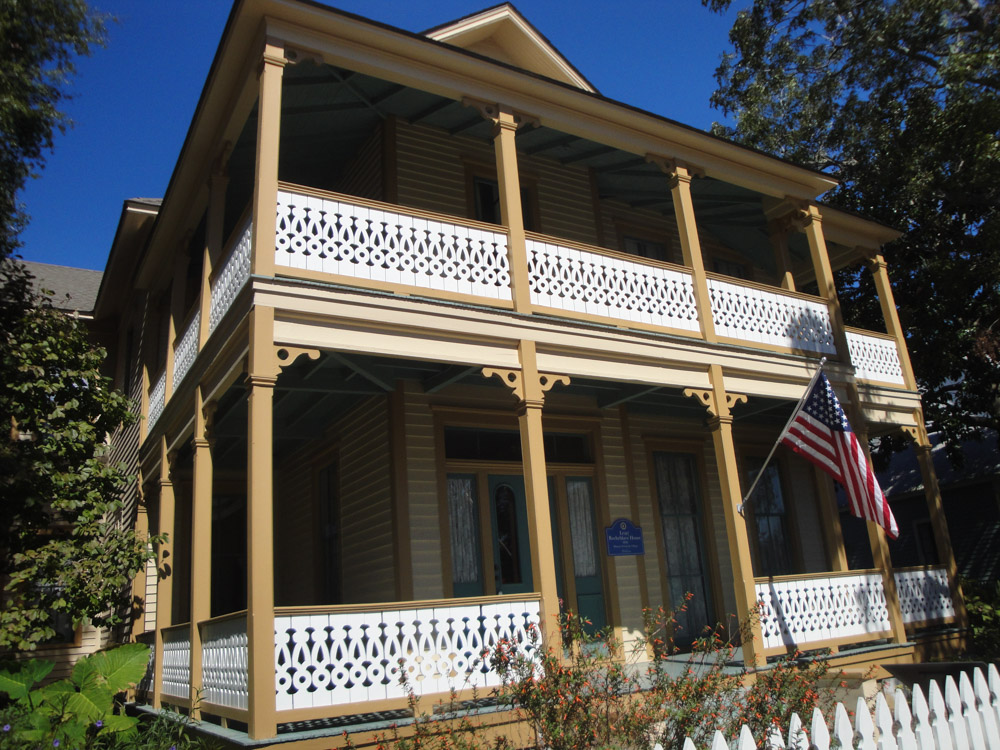 Turn-of-the-century Lear-Rocheblave House