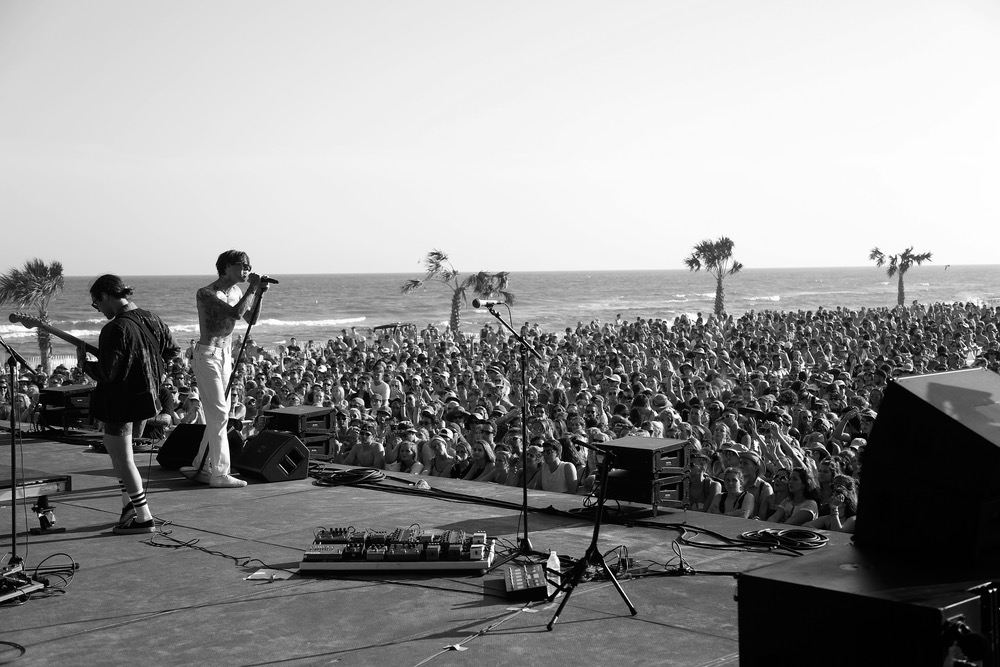 Neighbourhood performance at Hangout Music Fest 2016