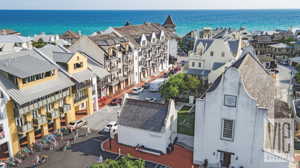 The unique rooftops of Rosemary Beach include the Town Hall and the chic Pearl Hotel’s Havana Beach Rooftop Lounge overlooking the Gulf of Mexico. Florida