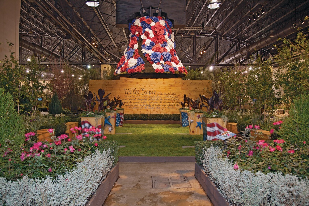 Philadelphia Flower Show liberty bell made of flowers Pennsylvania Horticultural Society
