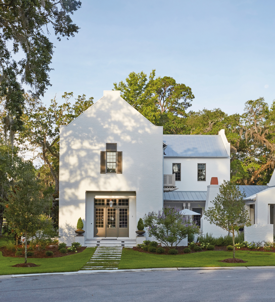 Exterior shot of Destin Home Susan Lovelace Interior Design white house