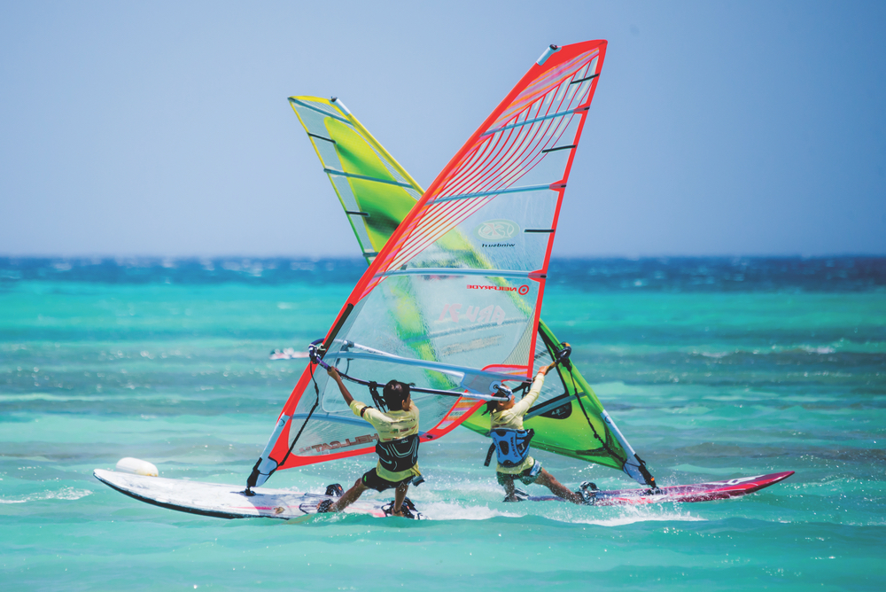 As an ideal destination for those with a healthy and active lifestyle, Aruba offers water sports such as windsurfing, diving, swimming, and more.