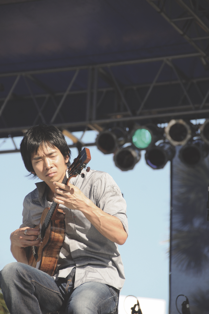 Jake Shimabukuro; guitar