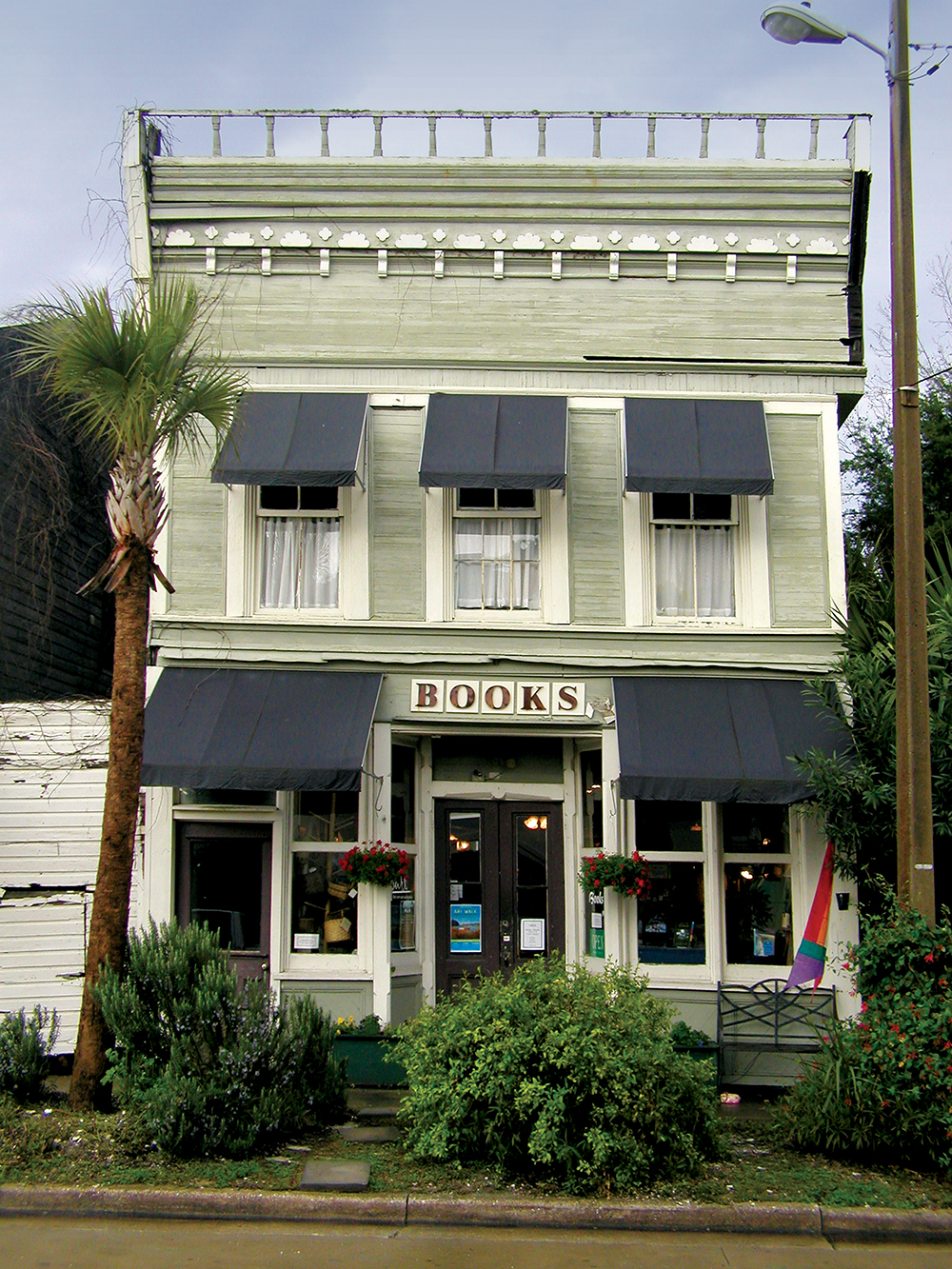 Downtown books and Purl in Apalachicola