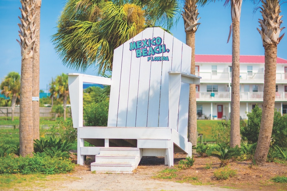 Cola 2 Cola; Travel Guide; Northwest Florida’s Gulf Coast; Emerald Coast; Mexico Beach; Welcome Center; big chair