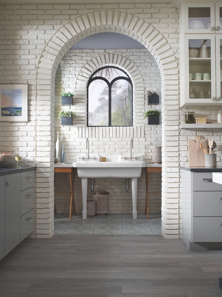 Inspired by family and healthy living, the greenhouse kitchen created by Clendenon with Kohler, Silestone, and Benjamin Moore provides a tranquil indoor/outdoor atmosphere that allows its occupants to truly be together.