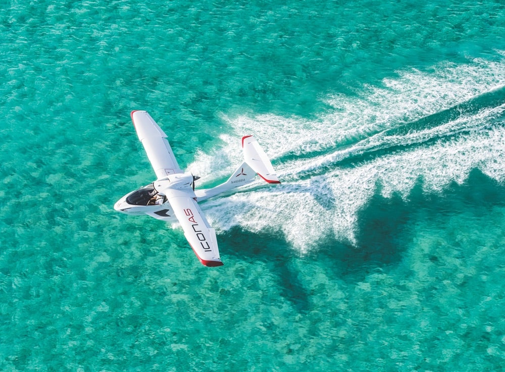 With Rotax 912iS Sport engines, folding wings, and Seawings landing platforms, ICON A5 was made for adventure.