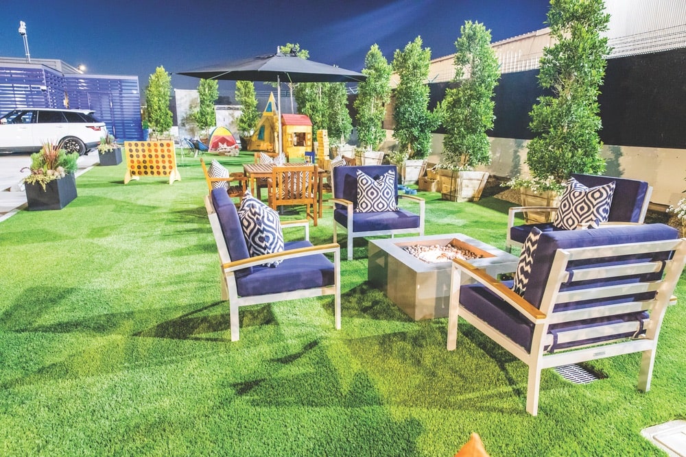 The rooftop lounge and play area is the perfect spot to wait for your flight and catch some sun at The Private Suite in the Los Angeles Airport (LAX).