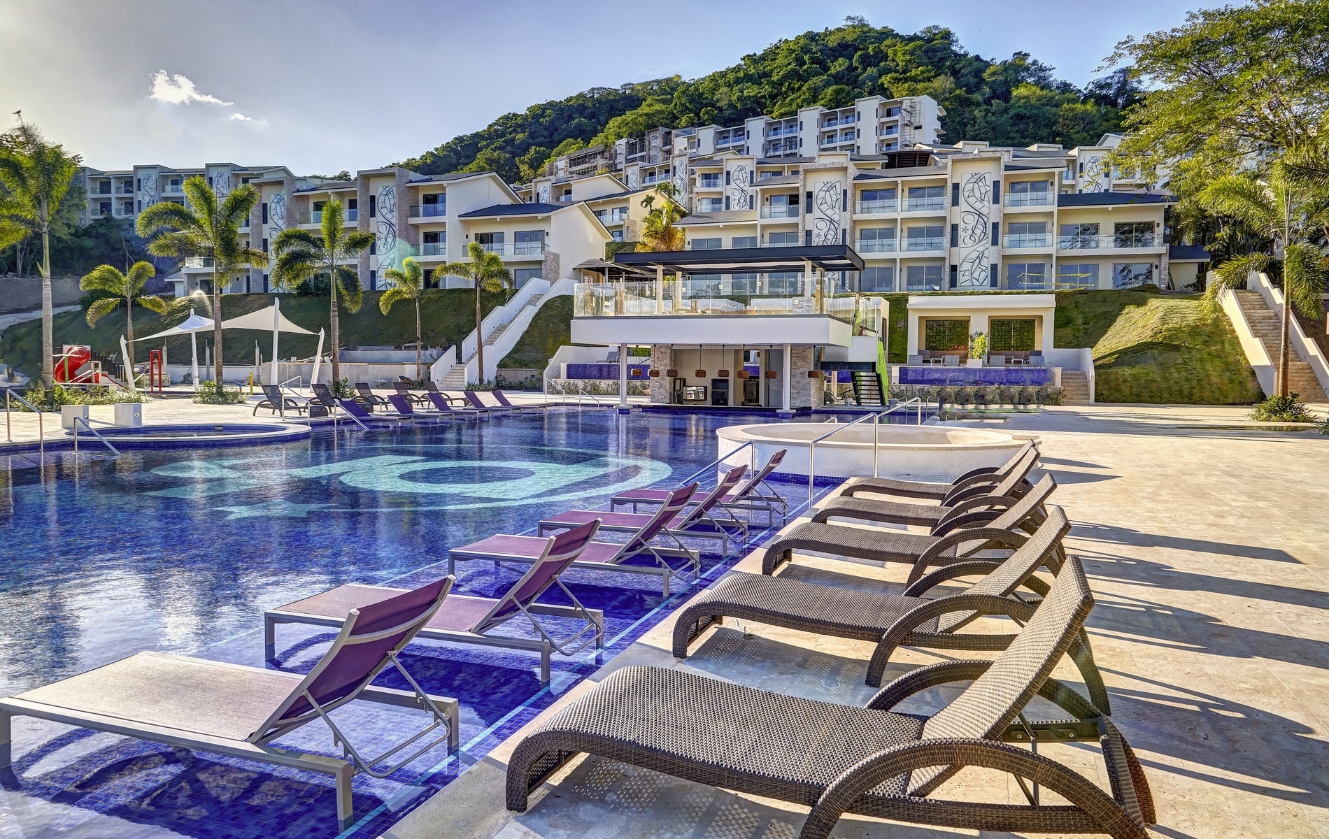 Planet Hollywood has come to Costa Rica with its new star-worthy, all-inclusive beach resort located on Culebra Bay.