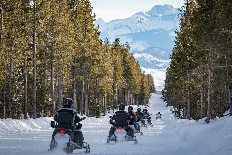 Scenic Safaris snowmobile tours in Yellowstone and Grand Teton National Parks