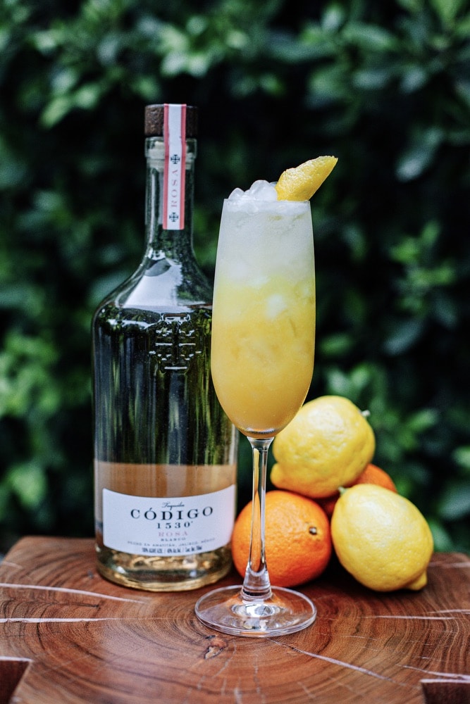 Código 1530 Rosa's Gold Rush Cocktail for National Tequila Day 2020