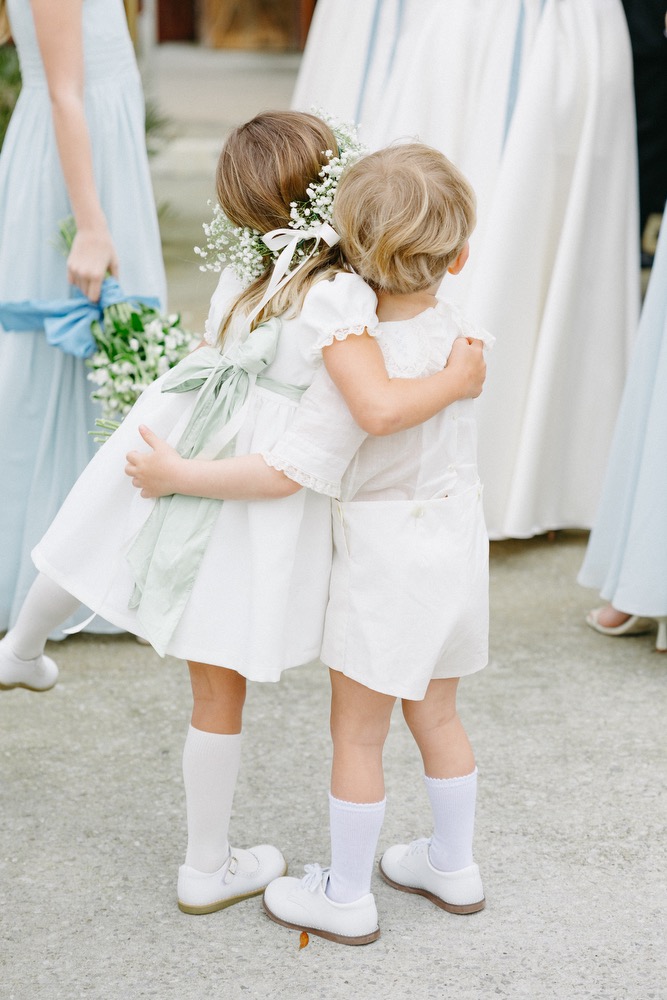 lloyd wedding, children hugging