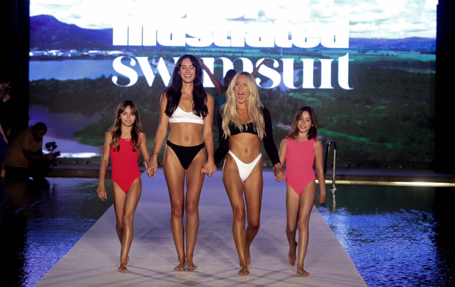 Sports Illustrated Swim Show Struts