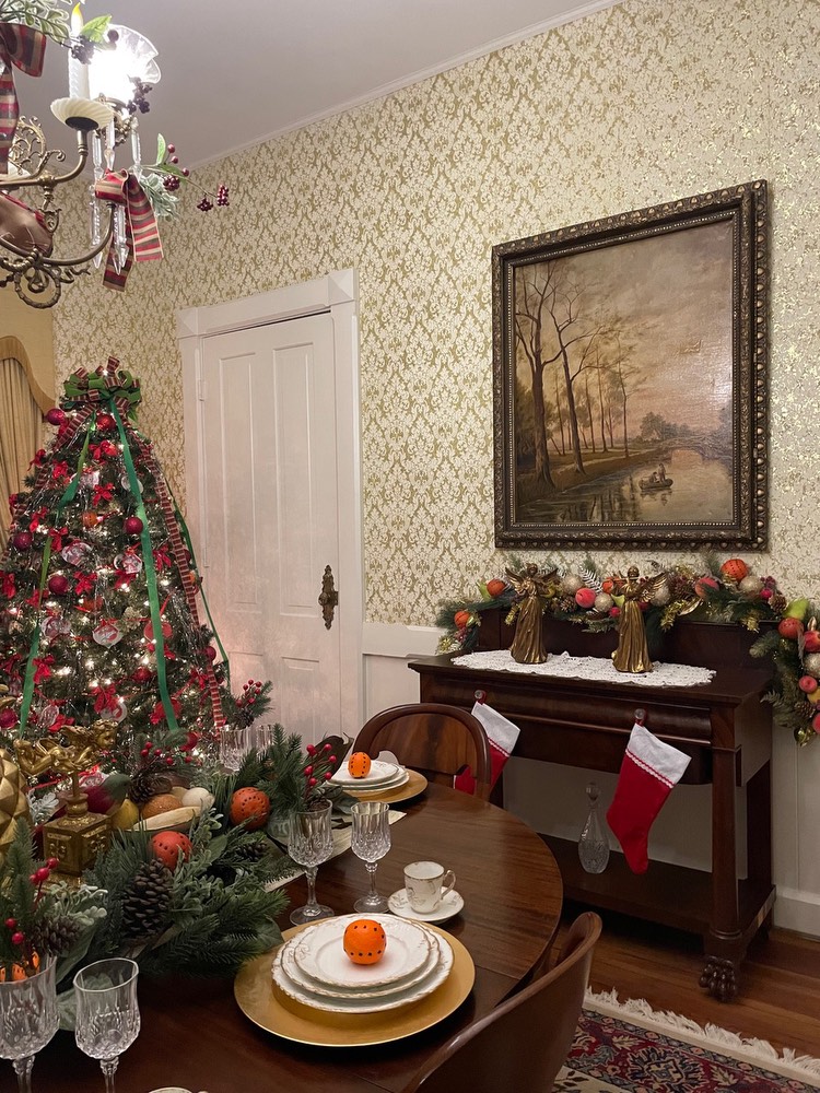 wesley house, christmas decor, eden garden state park