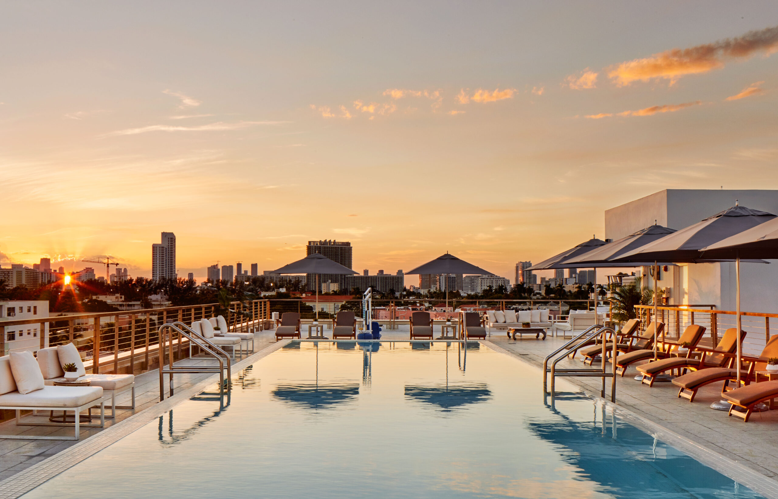 Hotels, Hotel Pools