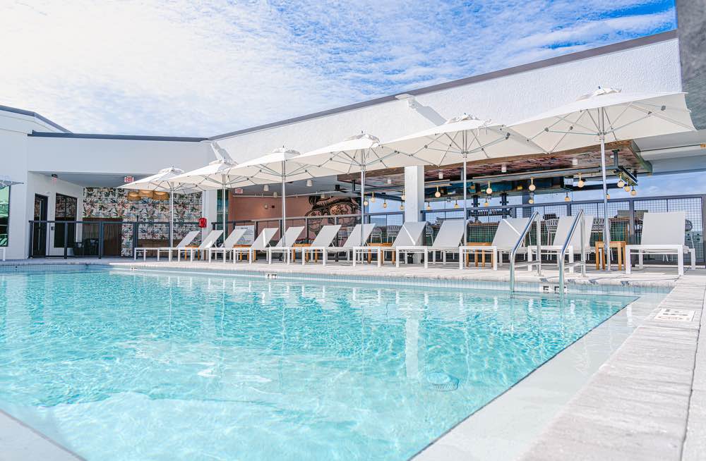 Hotels, Hotel Pool